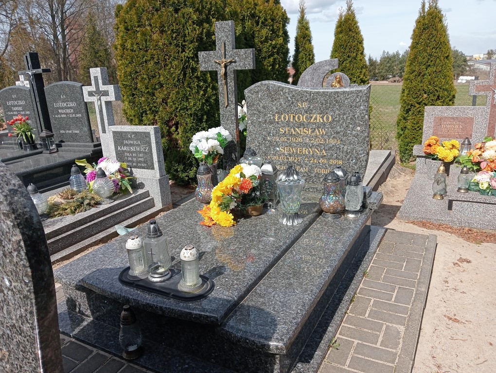 Grób Seweryna Łotoczko