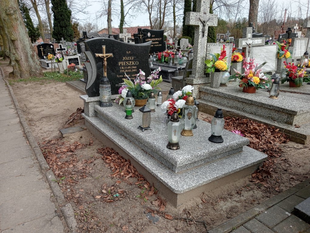 Grób Józef Pieszko