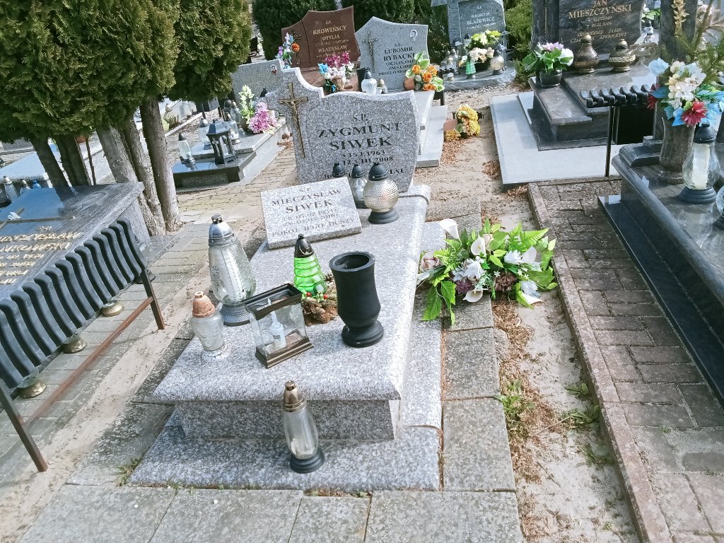 Grób Zbigniew Siwek