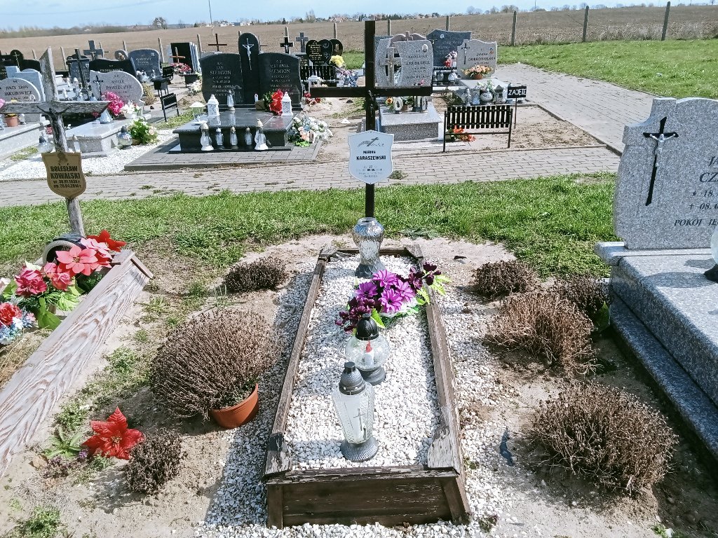 Grób Marian Karaszewski
