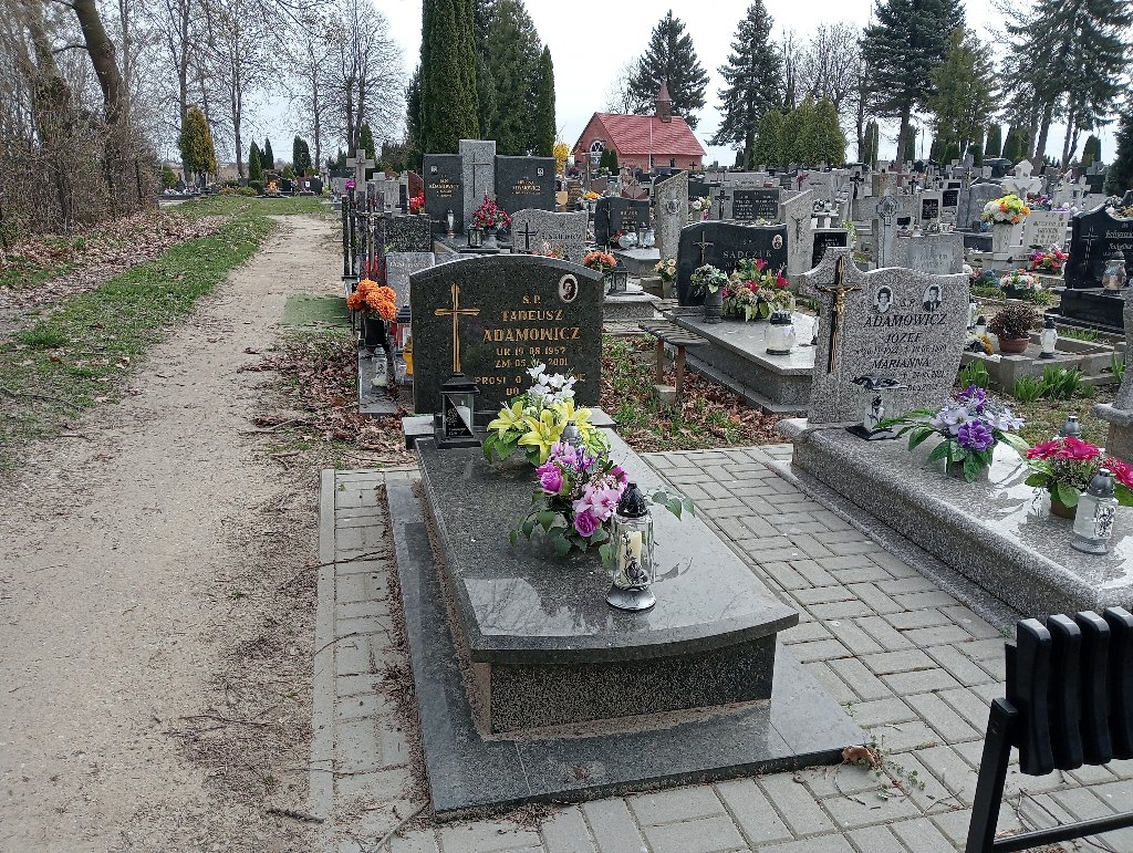 Grób Tadeusz Adamowicz