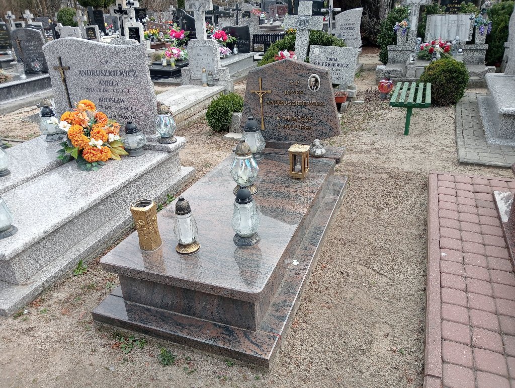Grób Józef Andruszkiewicz