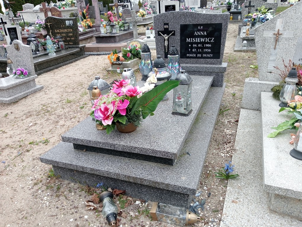 Grób Anna Misiewicz